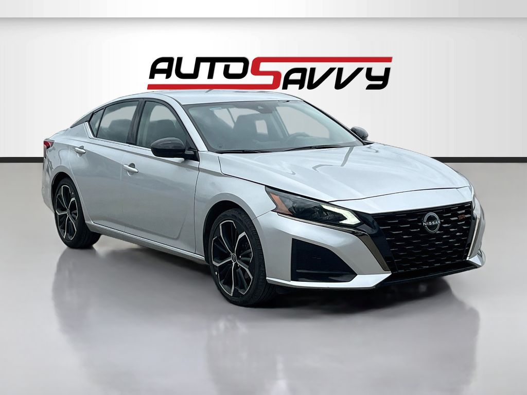 2024 Nissan Altima 2.5 SR Silver at North Houston Mitsubishi