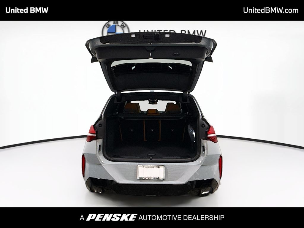 Thumbnail: 2026 BMW X3 - 14