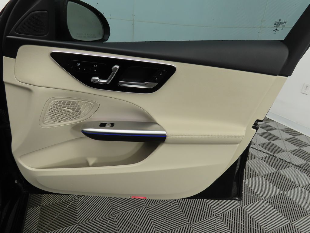 Thumbnail: 2022 Mercedes-Benz C-Class - 25