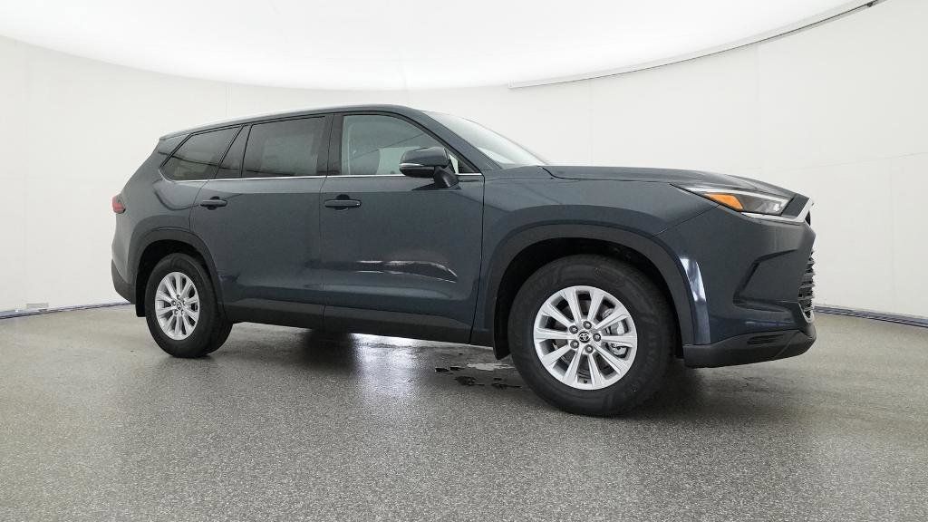 2025 Toyota Grand Highlander XLE 10