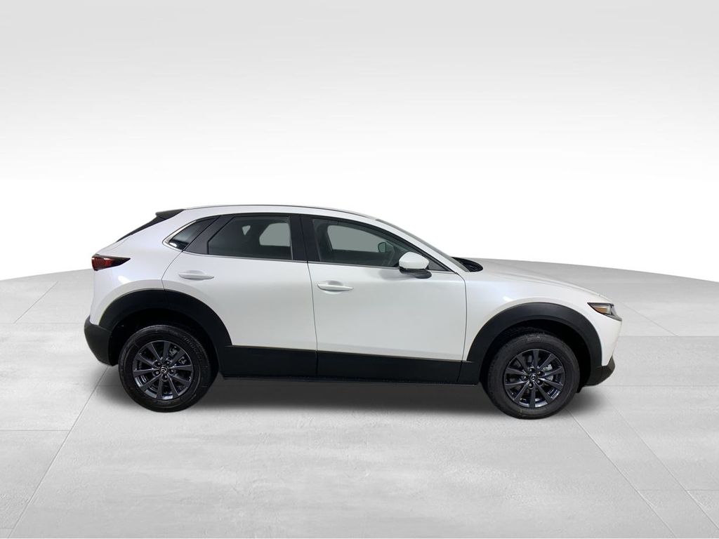 2025 Mazda CX-30 2.5 S 8