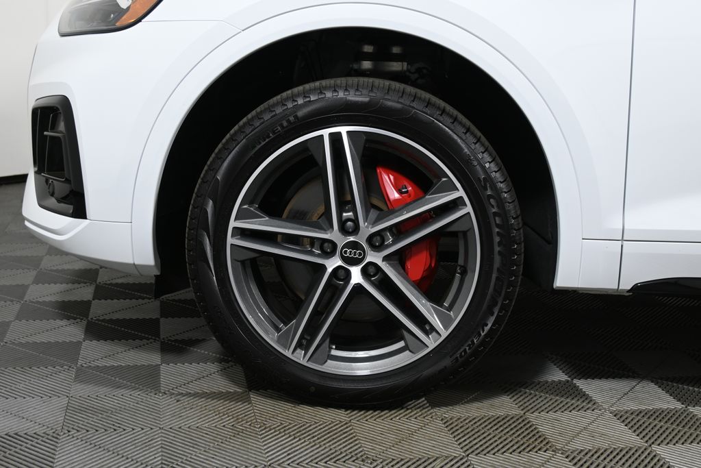 2025 Audi Q5  11