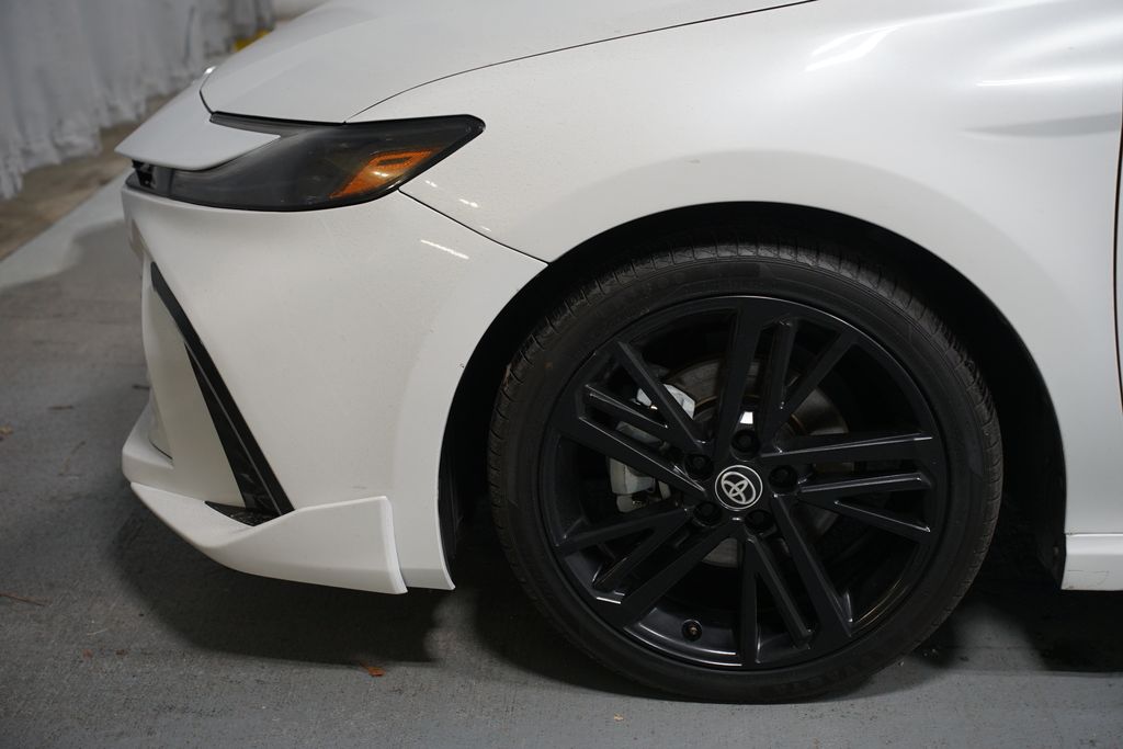 Thumbnail: 2025 Toyota Camry - 5