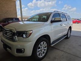 White (Blizzard Pearl) 2019 Toyota Sequoia SUV / Crossover 4X2 6-Speed Automatic