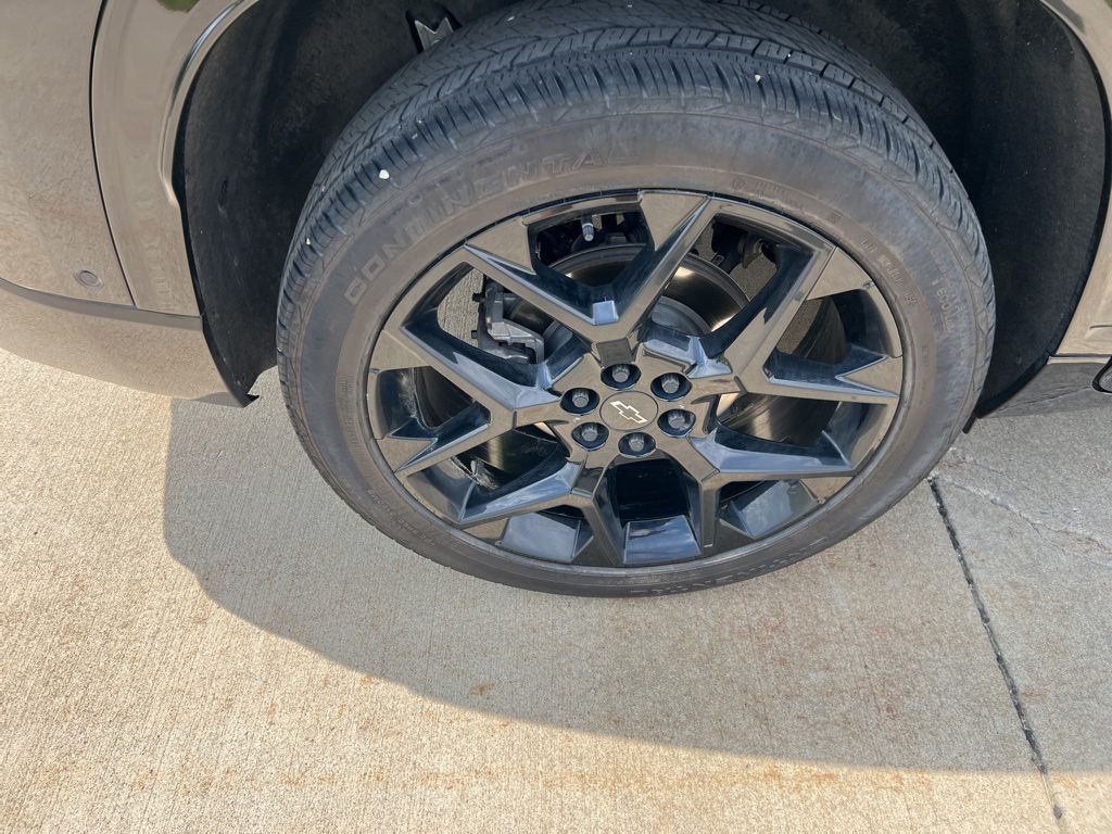 Used 2024 Chevrolet Traverse SUV