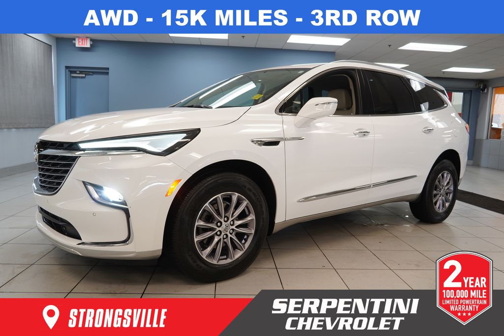2023 Buick Enclave Essence AWD