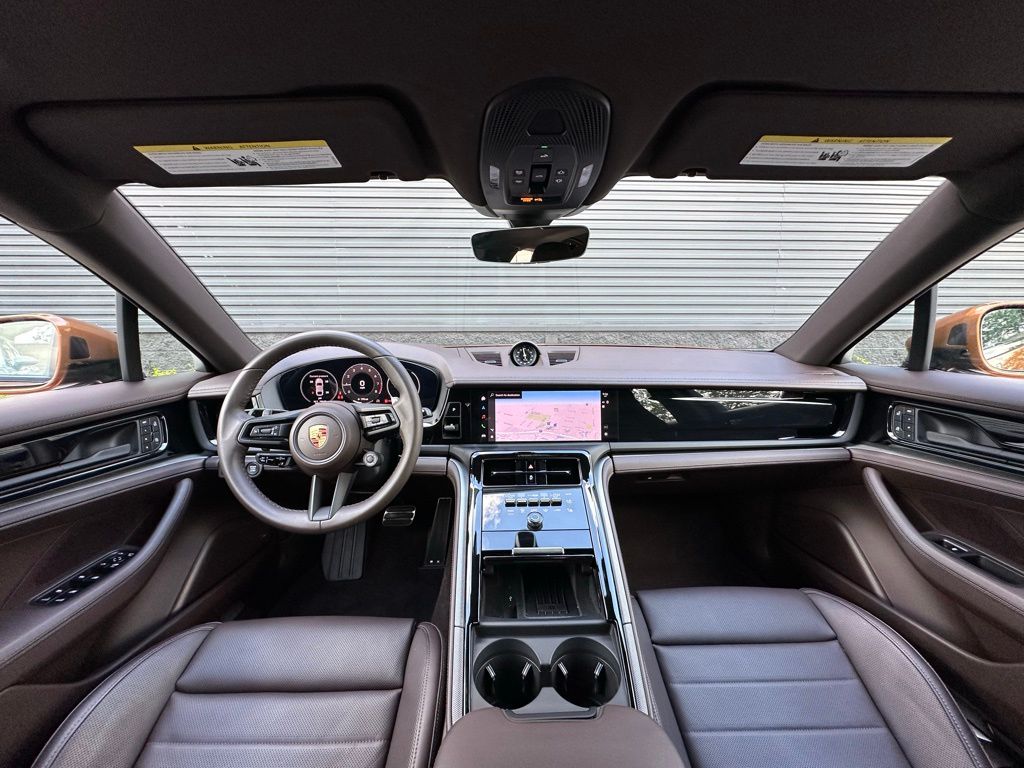 2025 Porsche Panamera  31