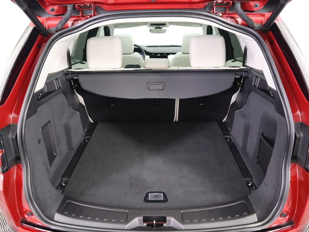 2024 Land Rover Discovery Sport S 28