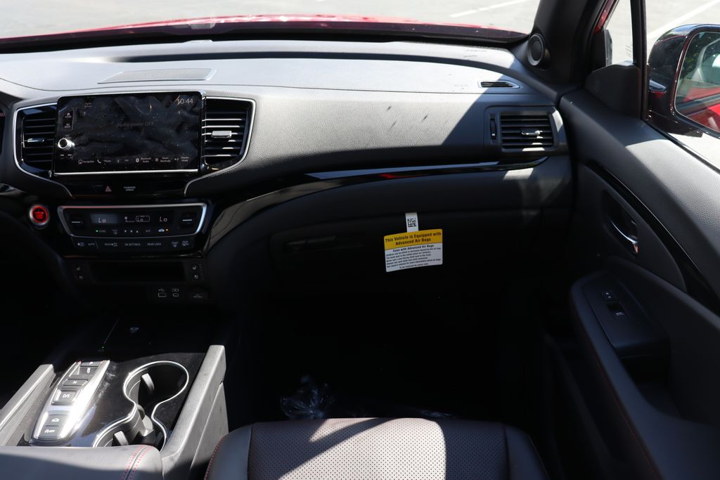 2025 Honda Ridgeline Black Edition 16