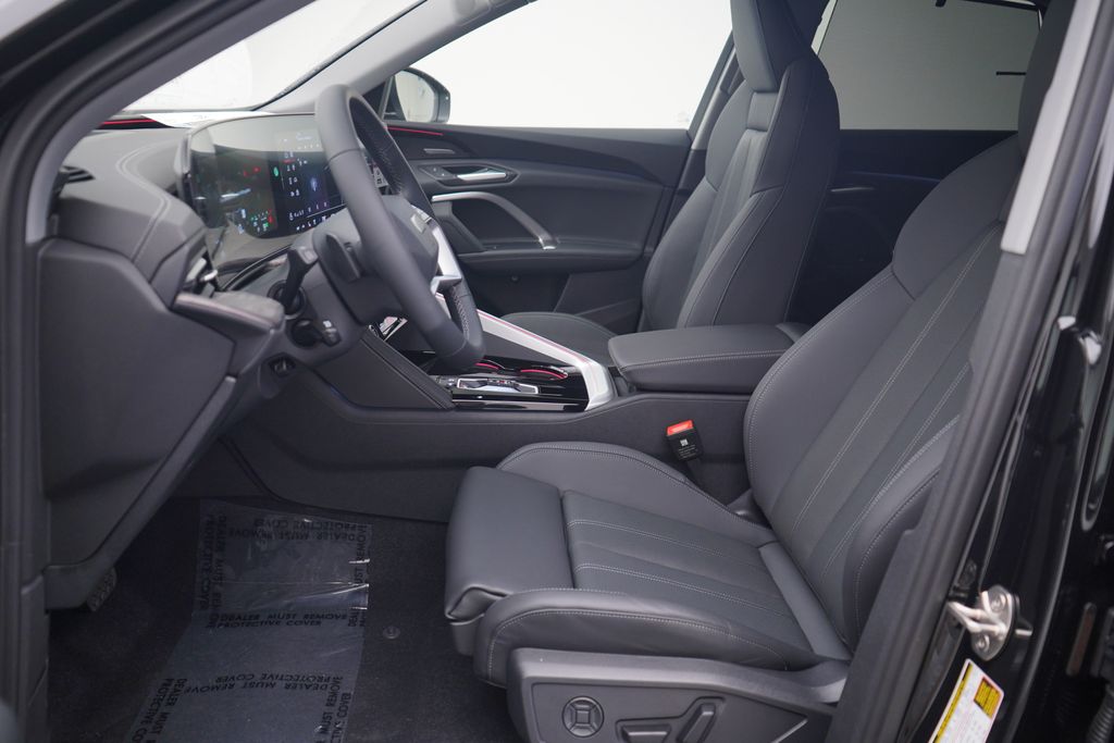 Thumbnail: 2025 Audi Q5 - 6