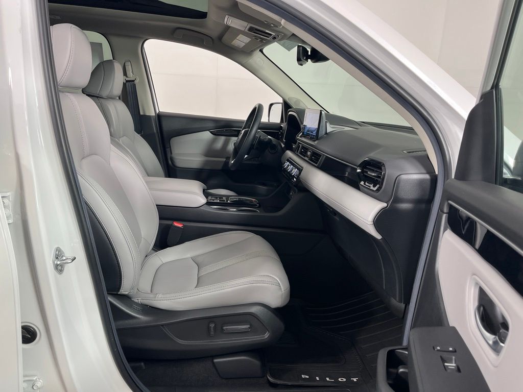 Thumbnail: 2025 Honda Pilot - 7