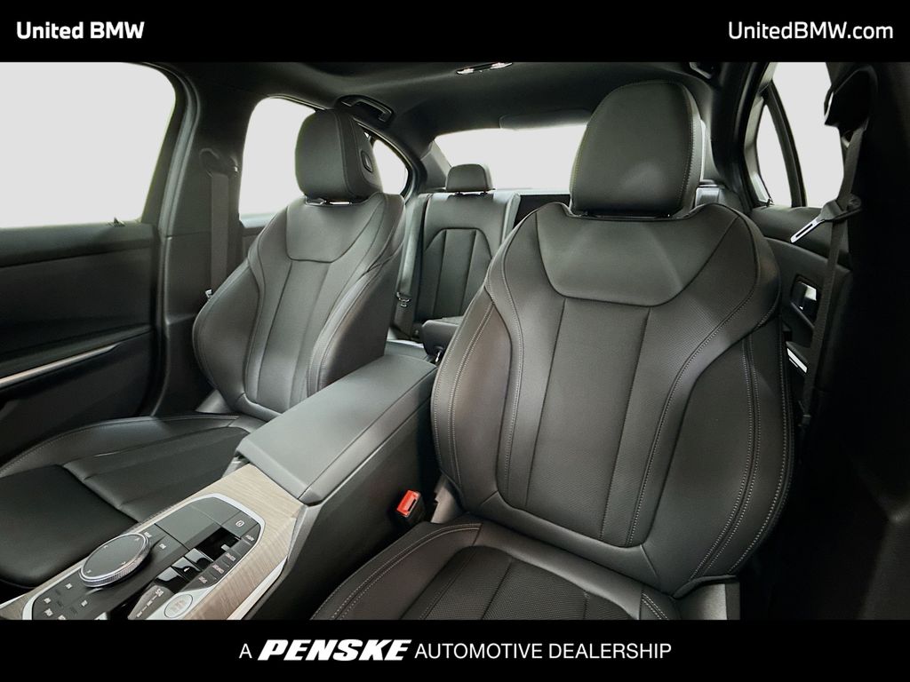 Thumbnail: 2026 BMW 3 Series - 5