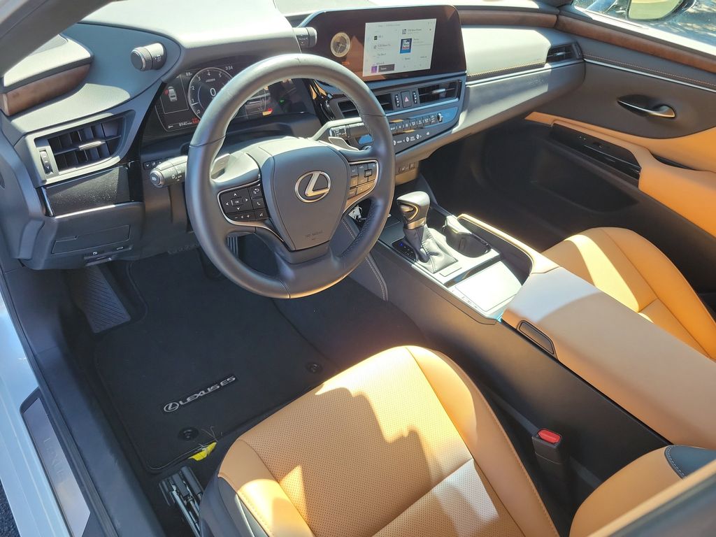 used 2025 Lexus ES car, priced at $42,500