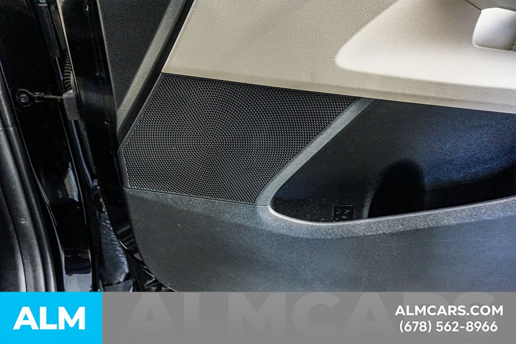 Used 2022 Black Kia SX image 49