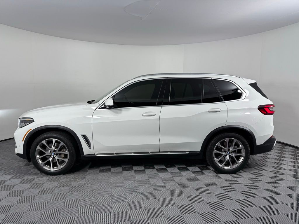 Thumbnail: 2021 BMW X5 - 8