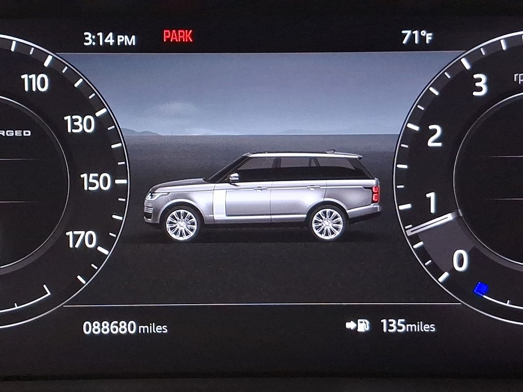 Thumbnail: 2018 Land Rover Range Rover - 22