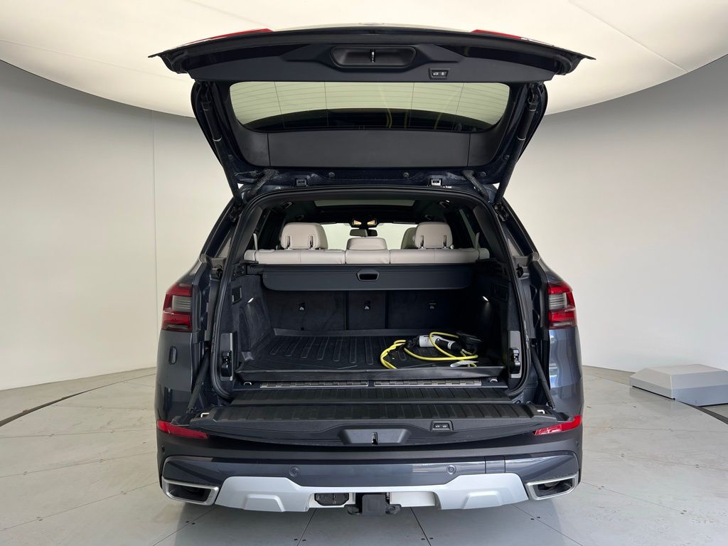 2022 BMW X5 xDrive45e 5