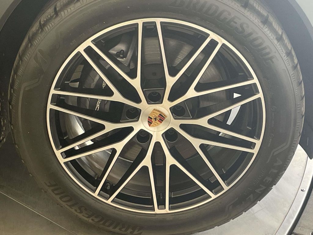 2025 Porsche Cayenne Base Black at Audi Porsche Sewickley