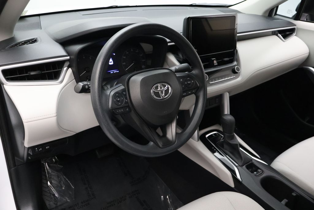 Thumbnail: 2023 Toyota Corolla Cross - 15