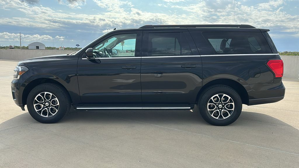 2023 Ford Expedition Max XLT Black at River Oaks CDJR