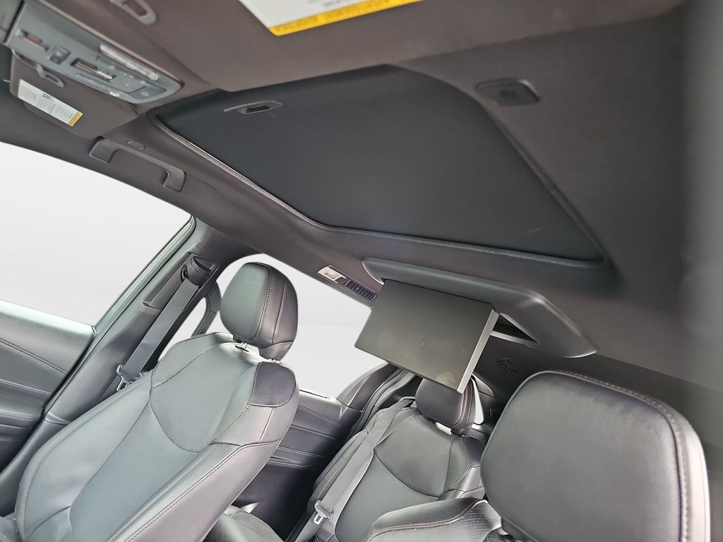 Used 2025 Toyota Sienna Van