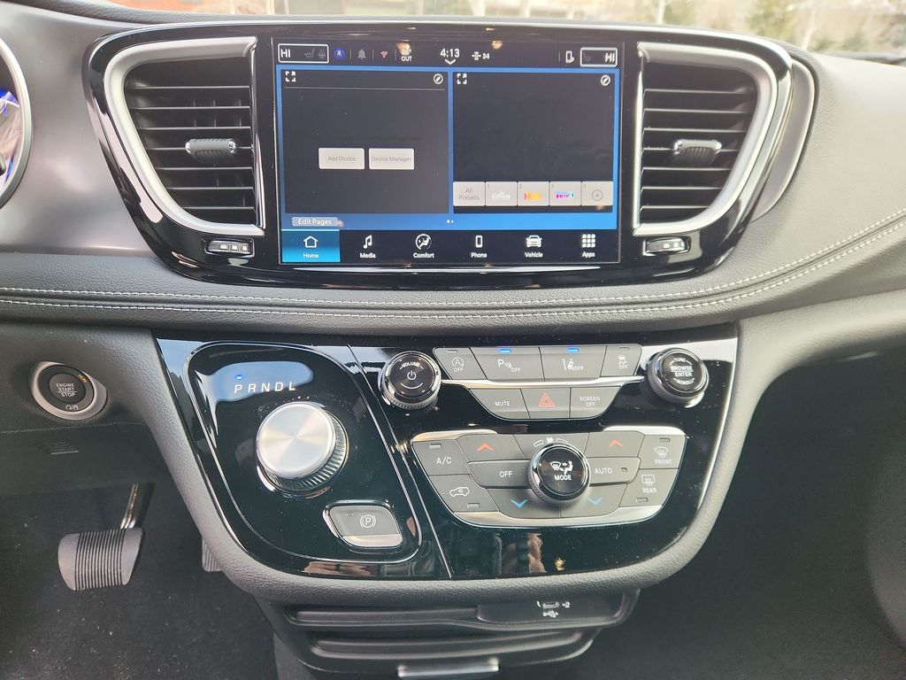 2026 Chrysler Pacifica Select - Photo 18