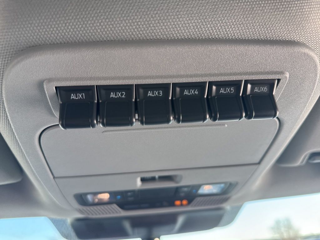 New 2026 Gray Ford XL image 14