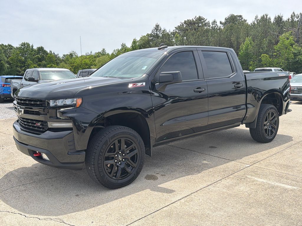 Black 2022 Chevrolet Silverado 1500 LT Trail Boss Crew Cab 4WD Pickup Truck Four-Wheel Drive Automatic