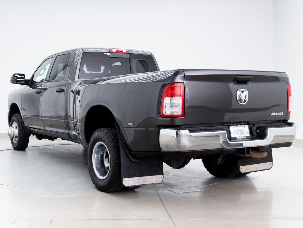2022 Granite Crystal Metallic Clearcoat Ram 3500 Tradesman 4X4 Truck