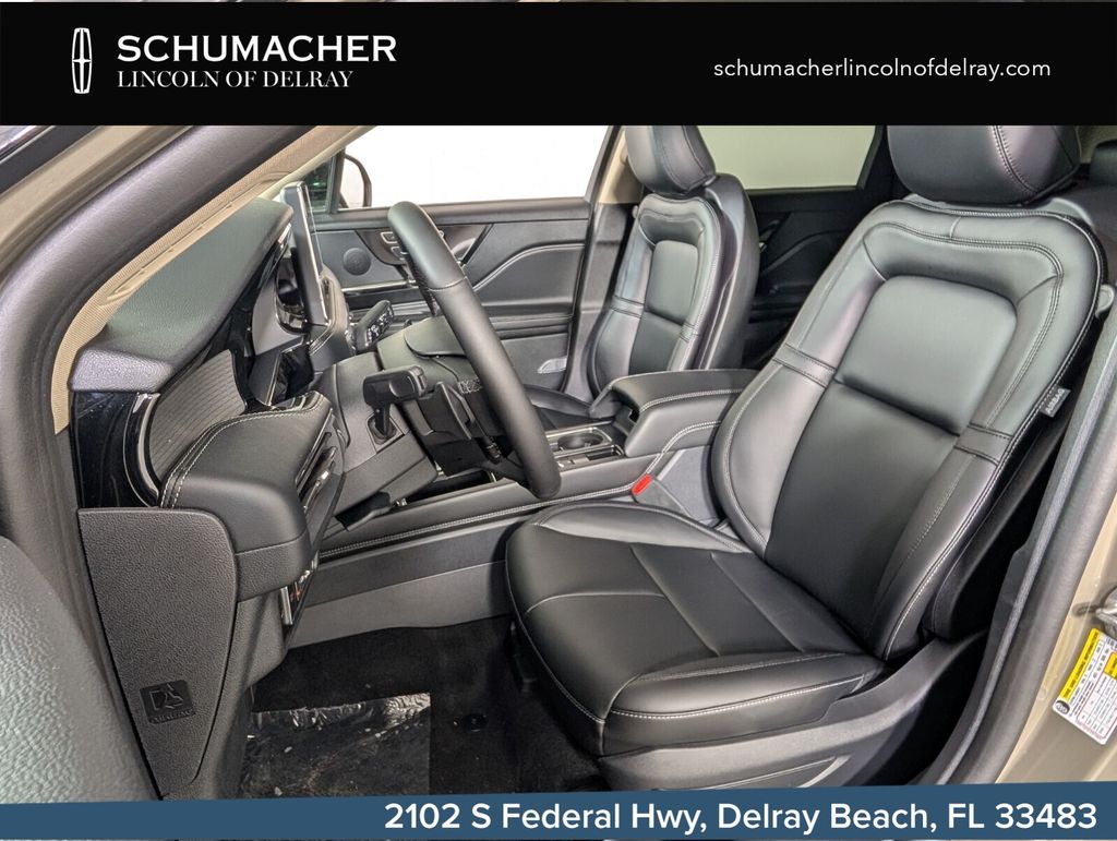new 2025 Lincoln Corsair car, priced at $39,931