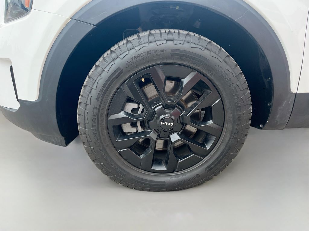 Used 2024 White Kia SX-Prestige X-Pro image 34