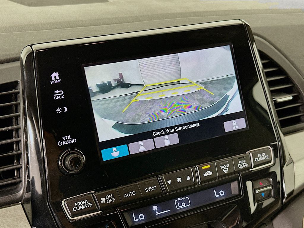 Thumbnail: 2022 Honda Odyssey - 13