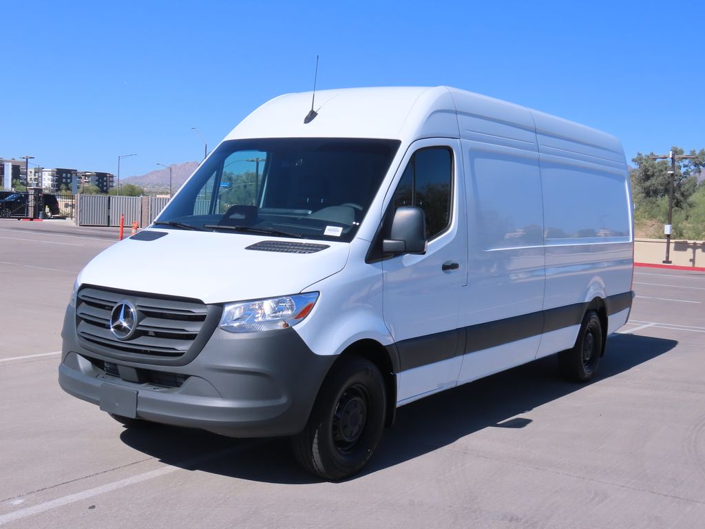Thumbnail: 2025 Mercedes-Benz Sprinter - 1