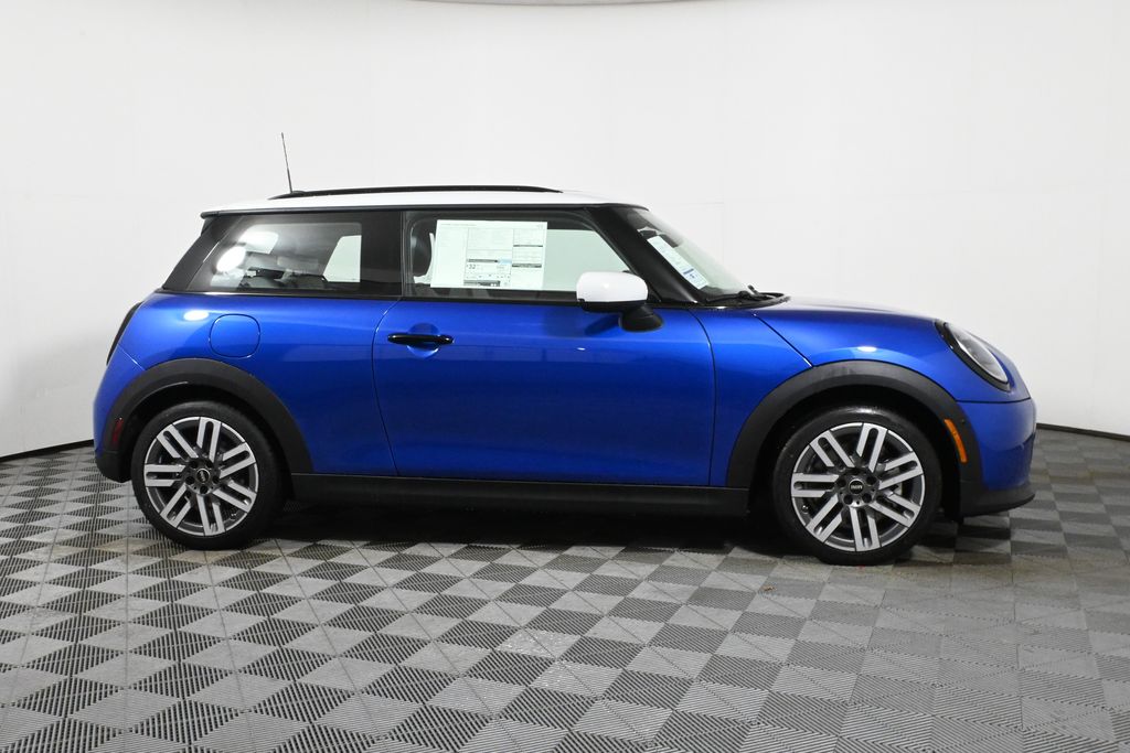 2025 MINI Cooper  8