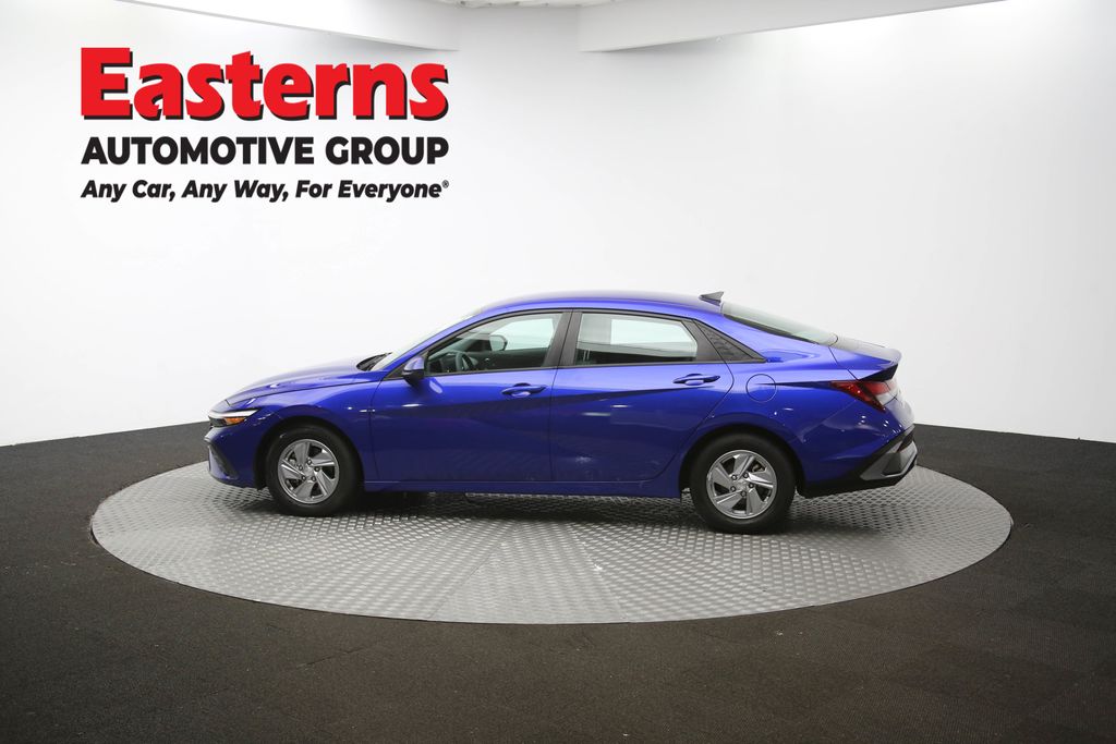 Used 2024 Blue Hyundai SE image 58