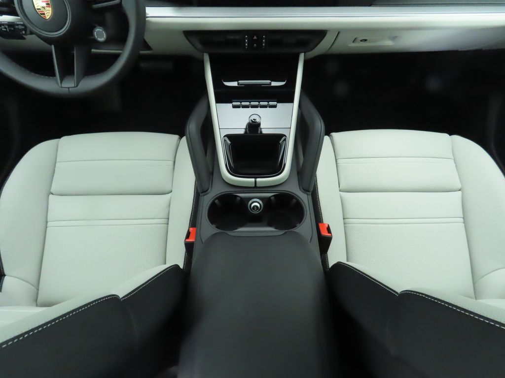 Thumbnail: 2025 Porsche Cayenne - 20