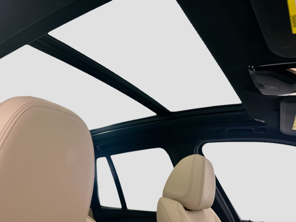 Thumbnail: 2023 BMW X3 - 17