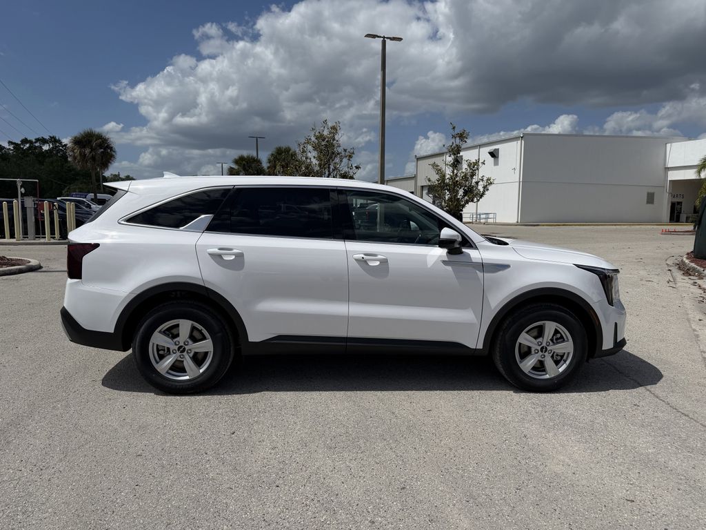 new 2026 Kia Sorento car, priced at $29,192
