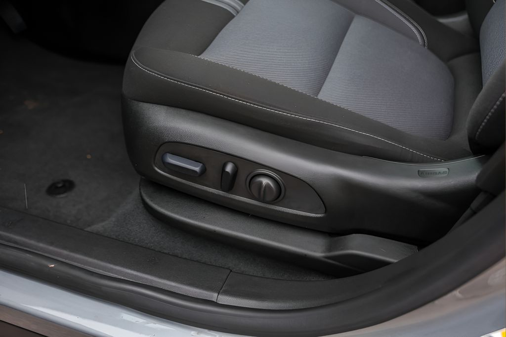 Used 2024 Gray Chevrolet LT image 8