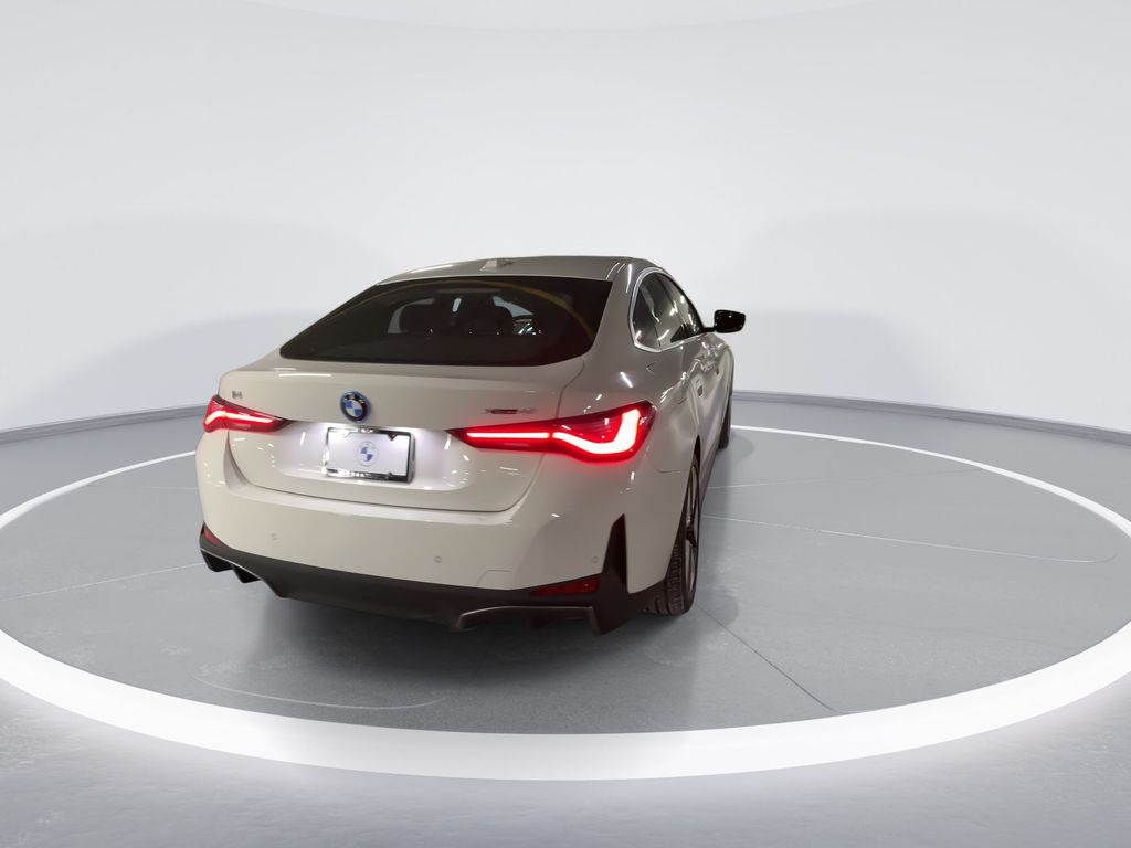 2025 BMW i4 xDrive40 7