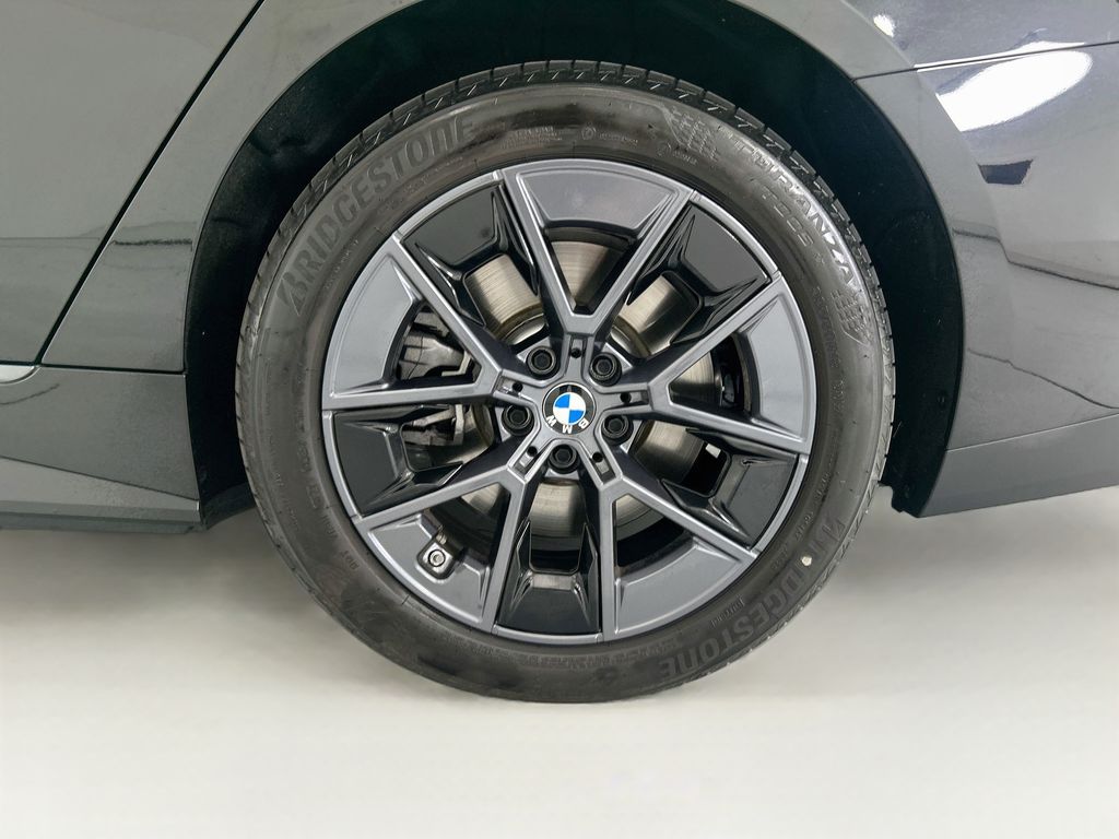 Thumbnail: 2025 BMW i4 - 31