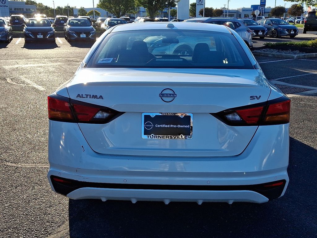 Thumbnail: 2023 Nissan Altima - 5