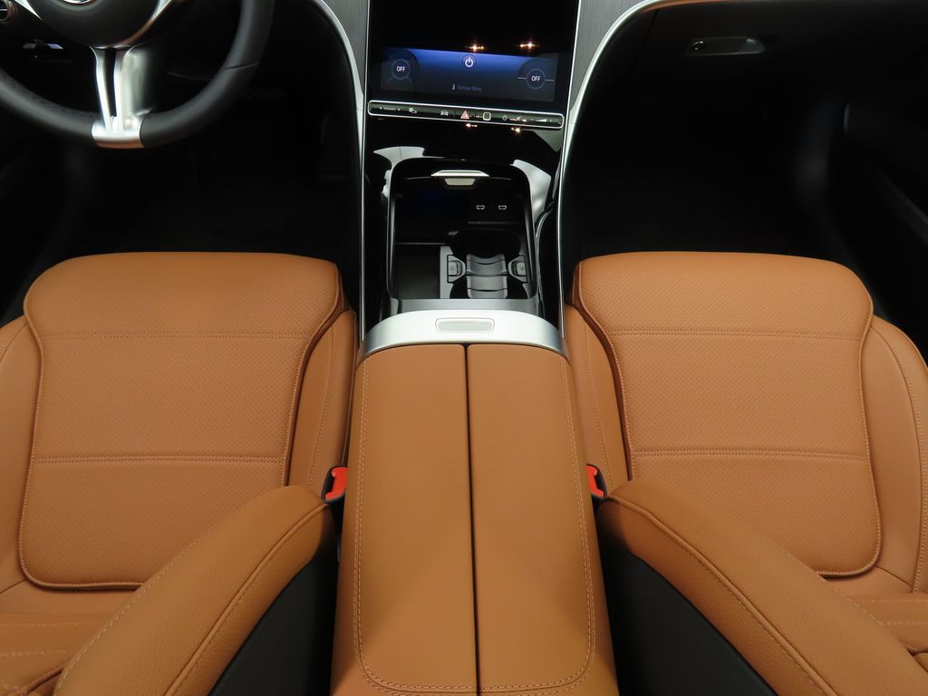 Thumbnail: 2025 Mercedes-Benz C-Class - 16