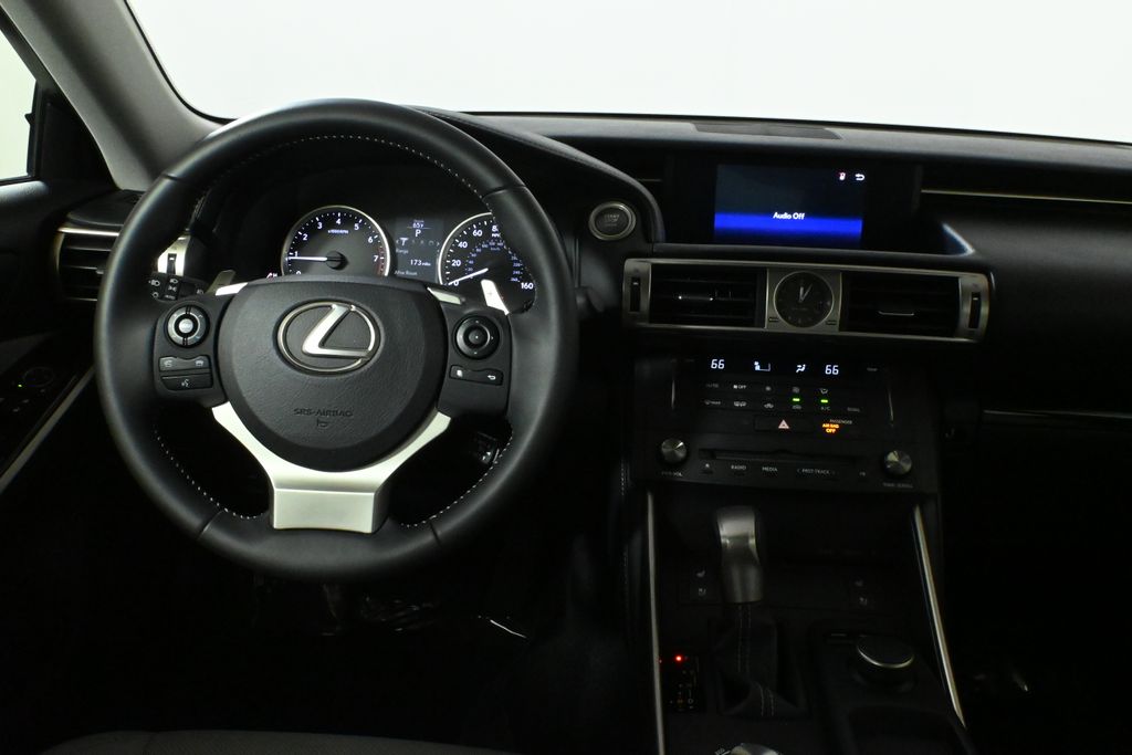 2015 Lexus IS 250 17