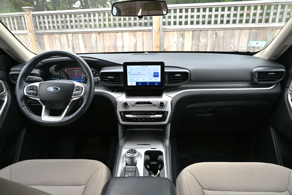 2022 Ford Explorer XLT 4