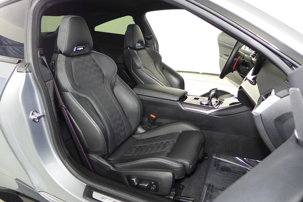 Thumbnail: 2024 BMW M4 - 19