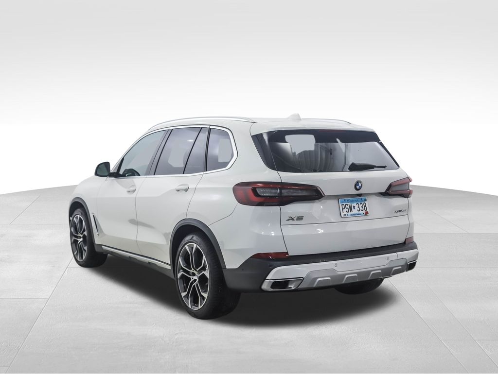 Thumbnail: 2021 BMW X5 - 3