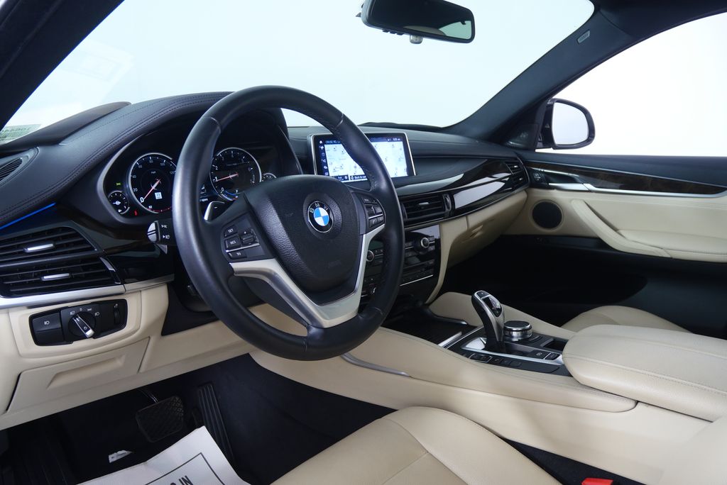 Thumbnail: 2019 BMW X6 - 12