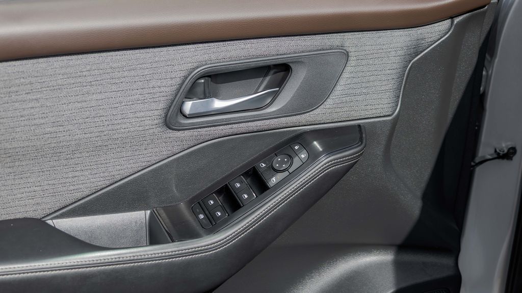 Used 2022 Nissan Rogue SV 4D Sport Utility