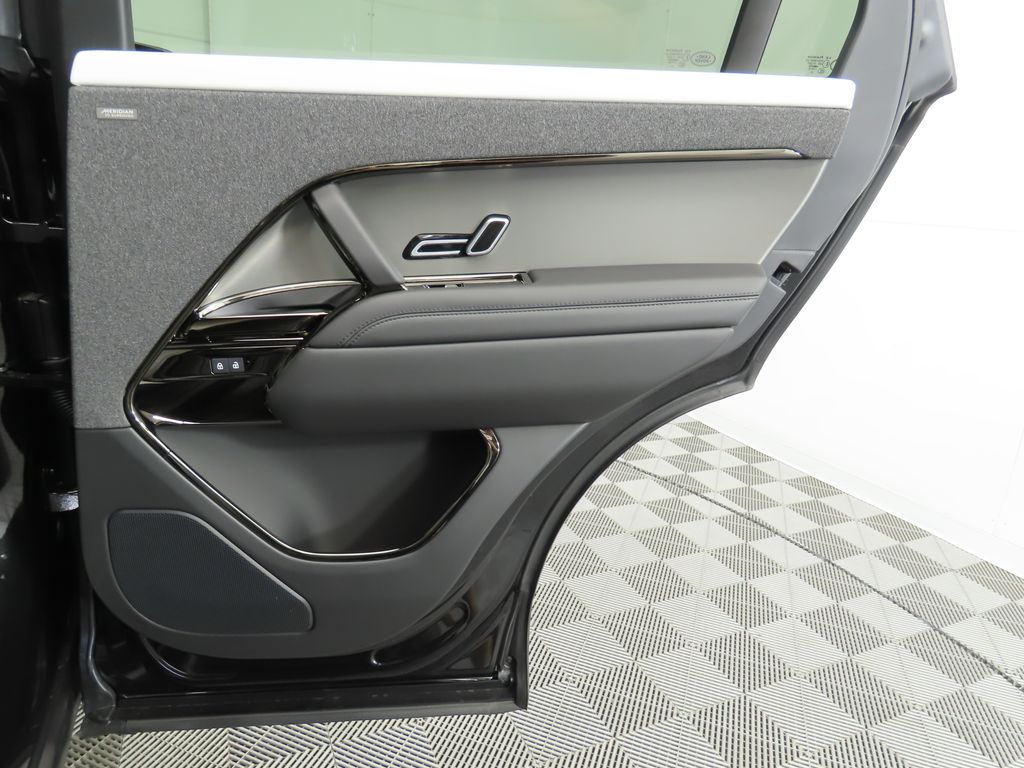 2025 Land Rover Range Rover Sport Dynamic 29